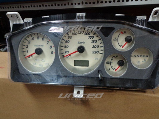 日本外匯 三菱 歐規 LANCER-WAGON 原廠手排白底黑框儀表總成 220KM | 聯結汽車有限公司 T&UNITED Racing.
