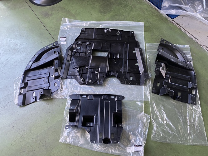 日本外匯 EVO-10 原廠引擎下護板(前左)(前右)(前中)(後大) | 聯結汽車有限公司 T&UNITED Racing.