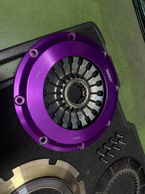 日本外匯 Evo4-9 EXEDY Hyper Twin carbon-D 碳纖維雙片式離合器組 （9成） | 聯結汽車有限公司 T&UNITED Racing.