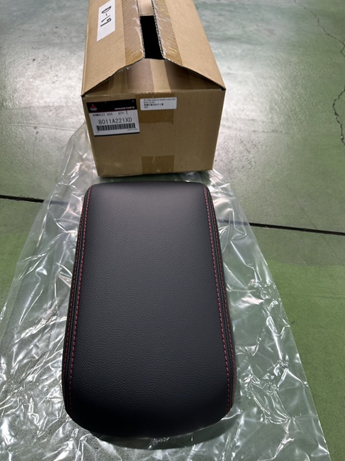 日本外匯 EVO10 FN 原廠紅線皮扶手上蓋