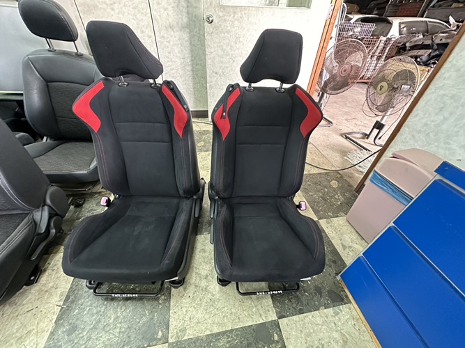 日本外匯 TOYOTA 86 原廠前座椅 | 聯結汽車有限公司 T&UNITED Racing.