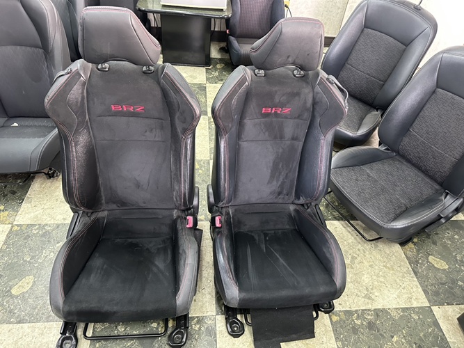 日本外匯 SUBARU BRZ 原廠座椅 | 聯結汽車有限公司 T&UNITED Racing.