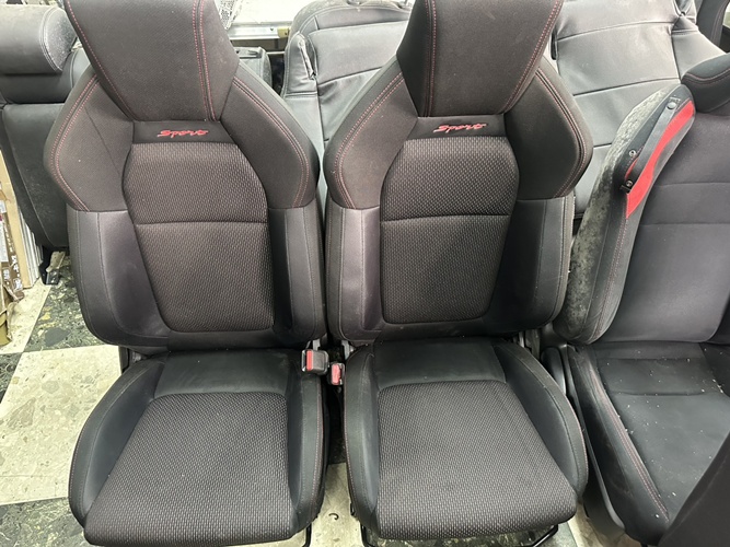 日本外匯 SUZUKI SWIFT-SPORT ZC33S 原廠前座椅 | 聯結汽車有限公司 T&UNITED Racing.