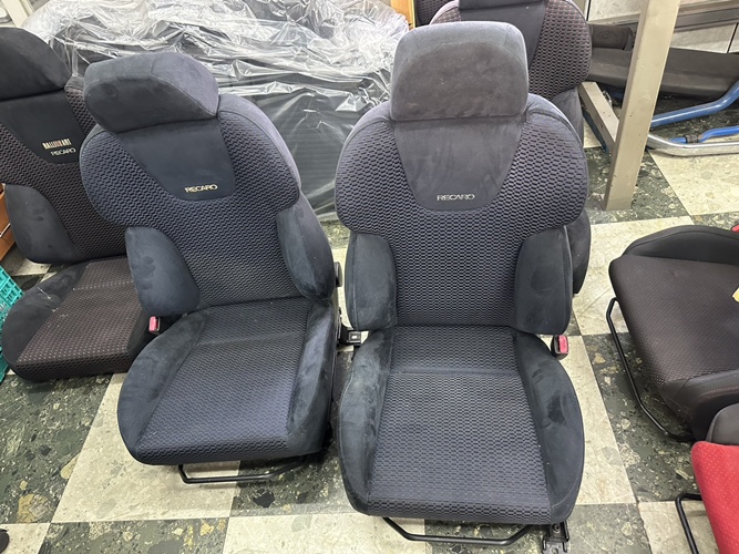 日本外匯 三菱RALLY ART原廠前座椅 | 聯結汽車有限公司 T&UNITED Racing.