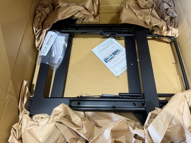 日本外匯 EVO7-9 原廠recaro 低位腳架滑槽（駕駛座）